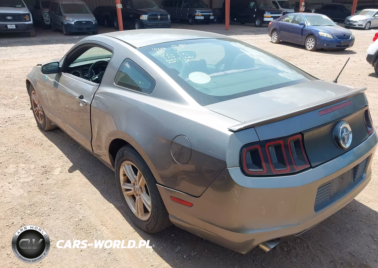 2013 Ford Mustang V6 VIN:1ZVBP8AM4D5281889 - 3
