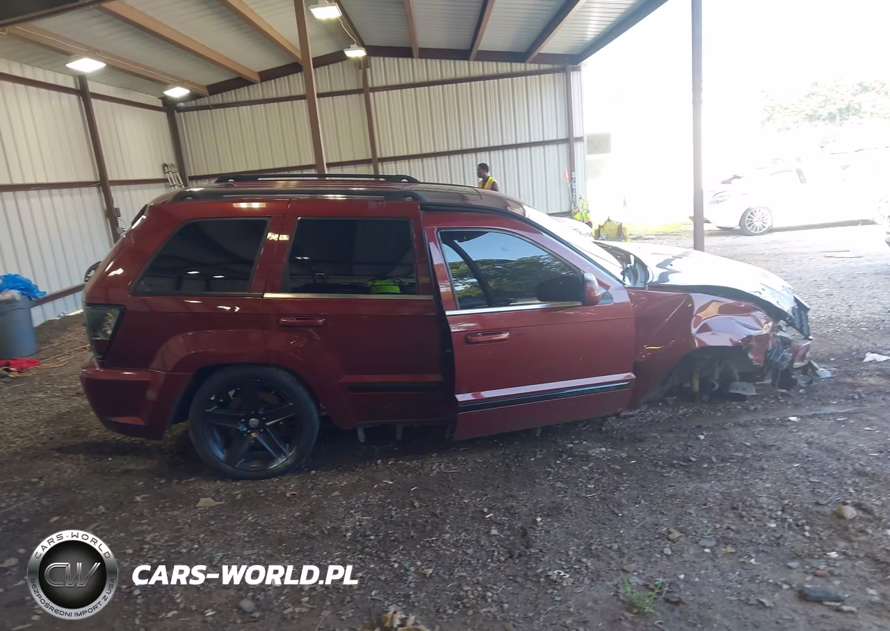 2008 Jeep Grand Cherokee Srt-8 VIN:1J8HR78338C136268 - 13
