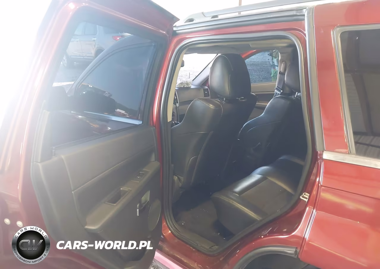 2008 Jeep Grand Cherokee Srt-8 VIN:1J8HR78338C136268 - 8