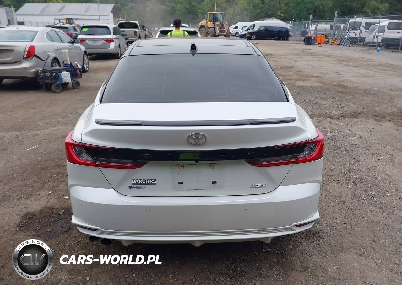 2025 Toyota Camry Xse VIN:4T1DAACK9SU173931 - 16