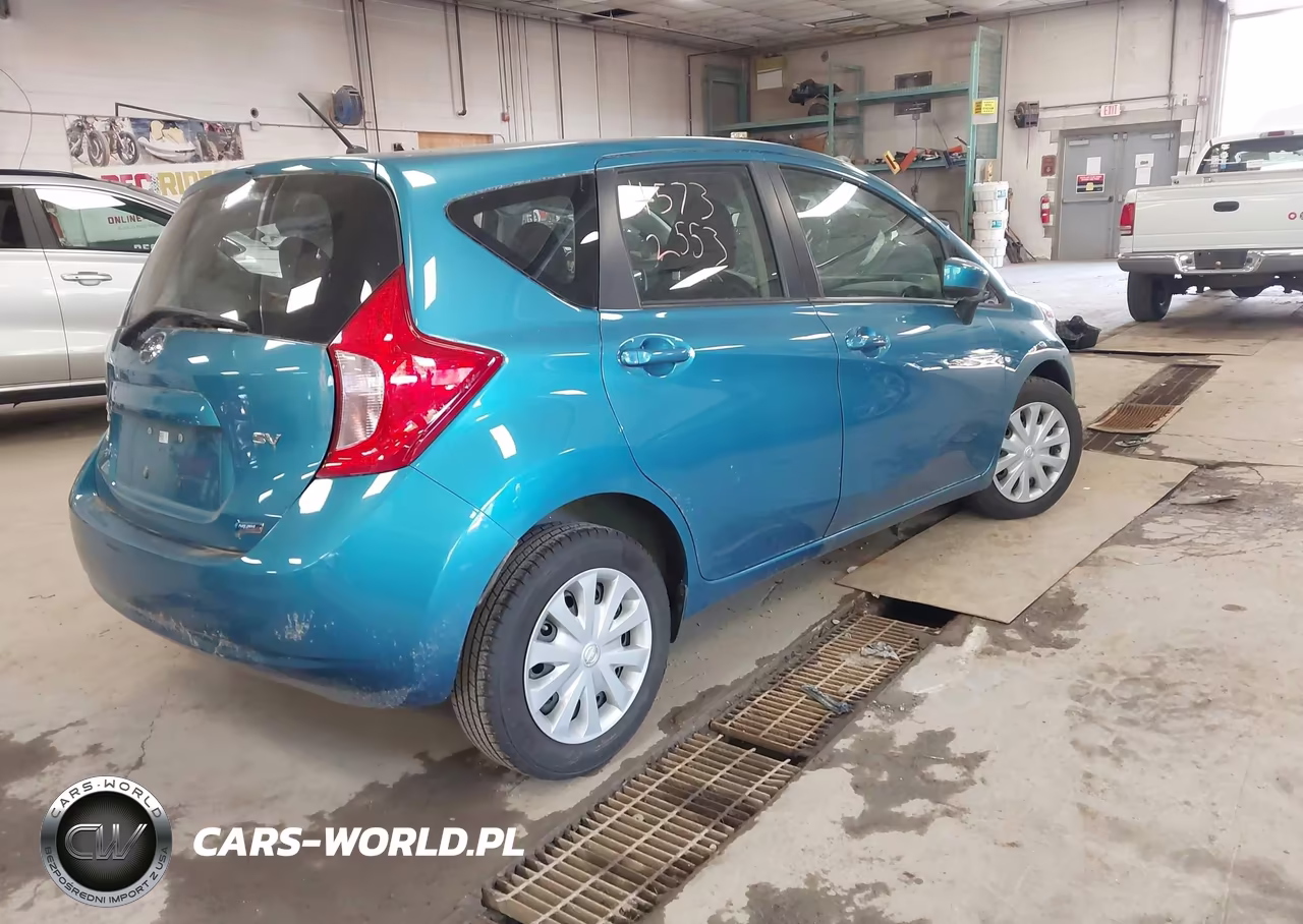 2015 Nissan Versa Note Sv VIN:3N1CE2CP9FL360031 - 4