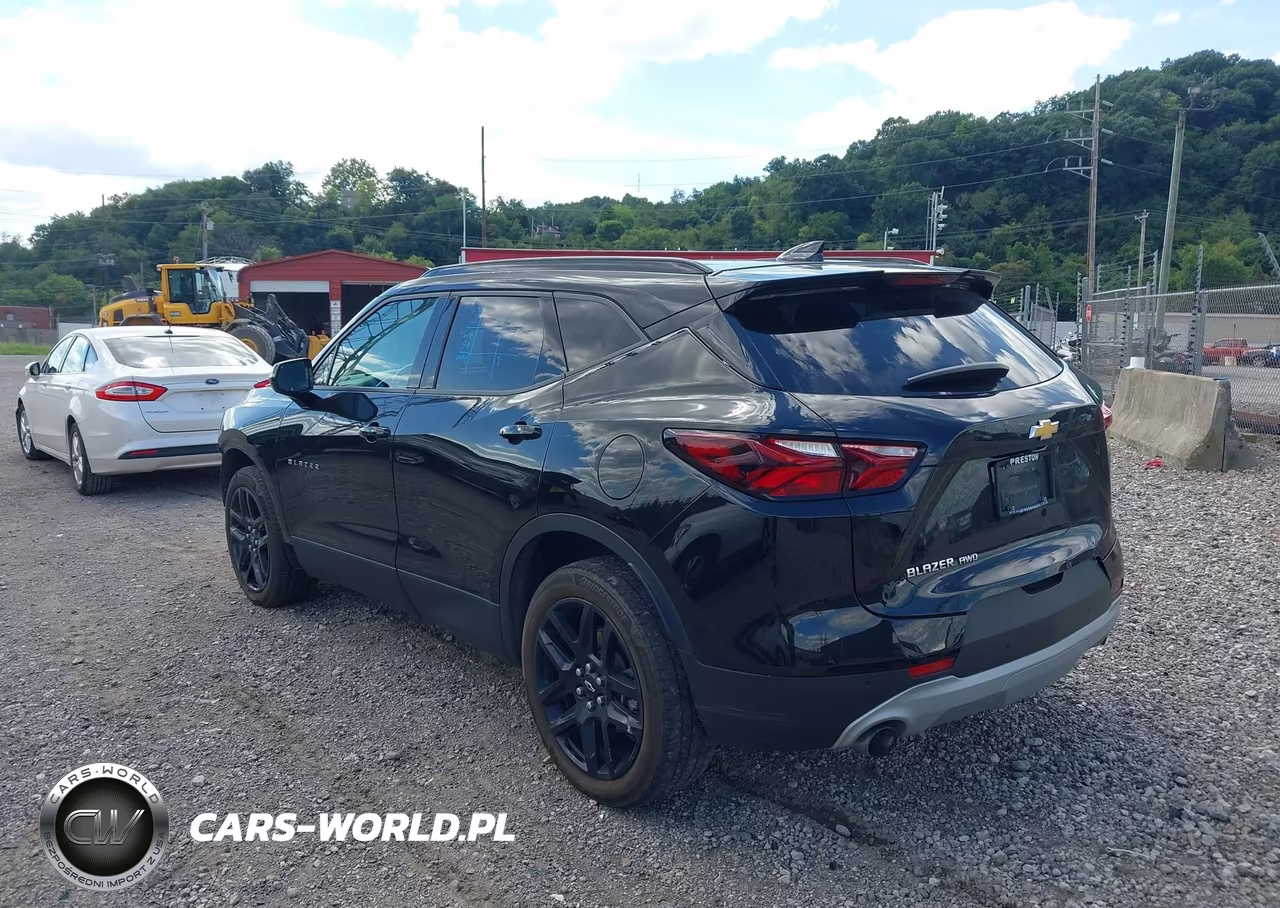 2019 Chevrolet Blazer VIN:3GNKBGRS4KS606677 - 3