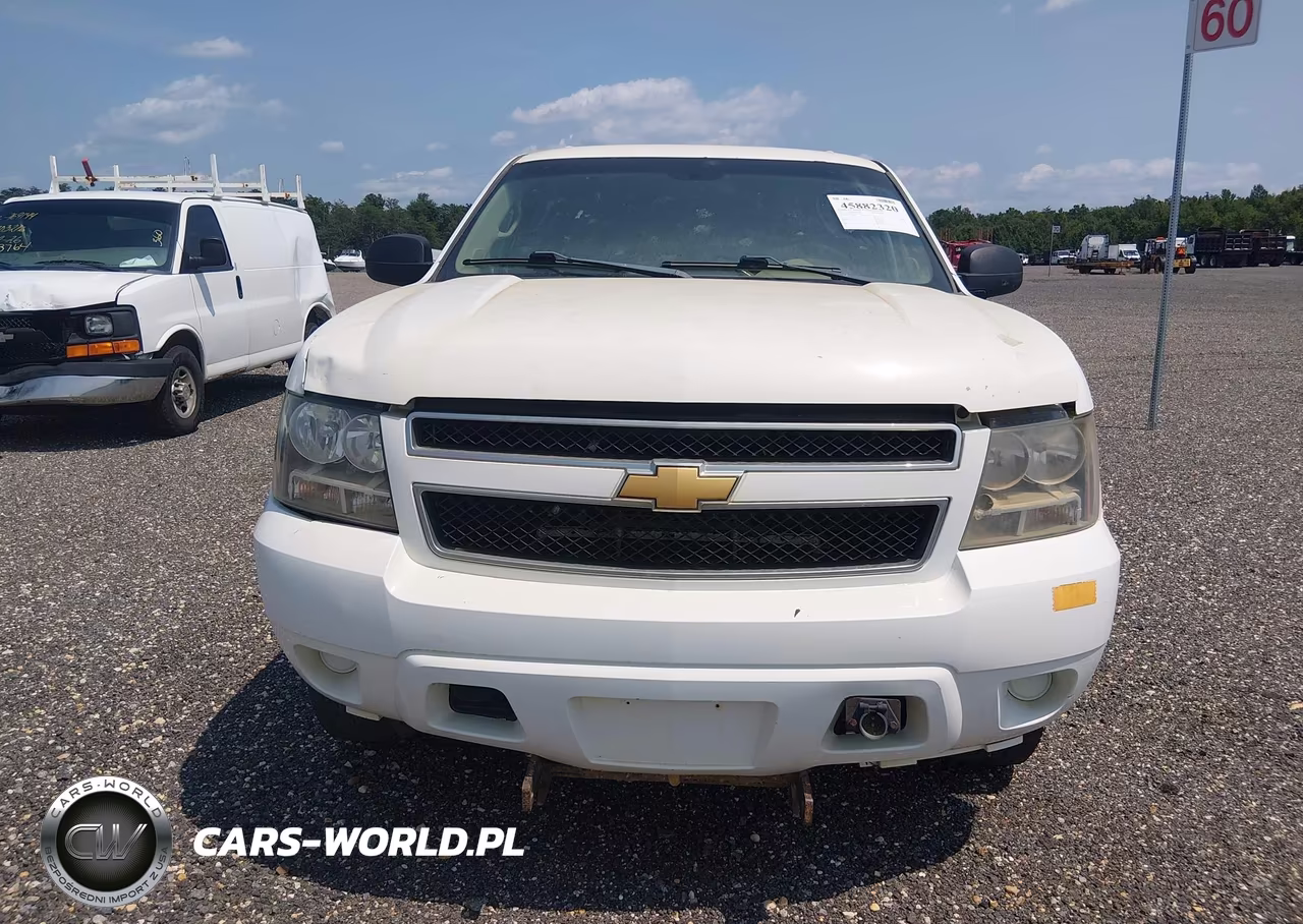 2012 Chevrolet Suburban Commercial VIN:1GNWK5EG3CR205830 - 11