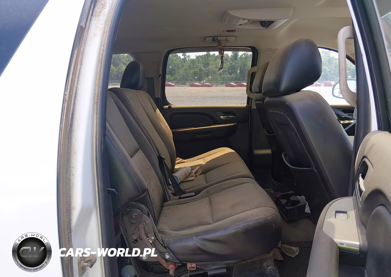 2012 Chevrolet Suburban Commercial VIN:1GNWK5EG3CR205830 - 8
