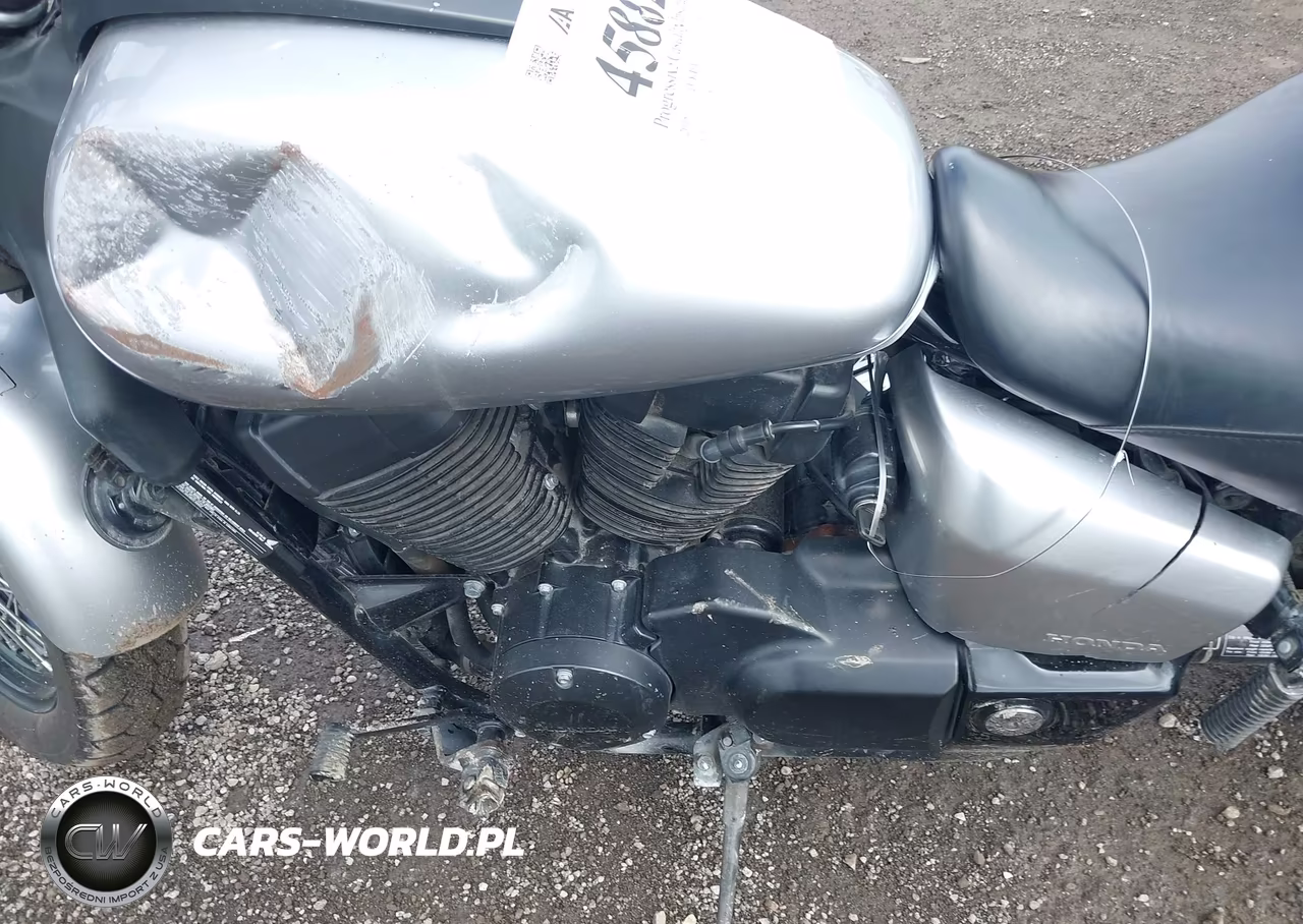 2015 Honda Vt750 C2B VIN:JH2RC5375FK501586 - 9