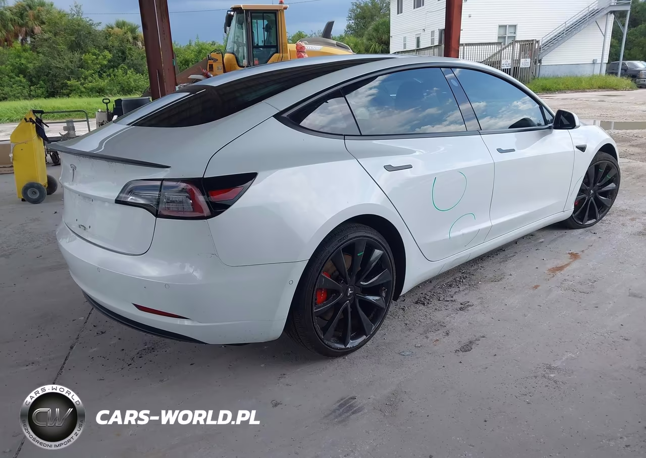 2018 Tesla Model 3 Long Range-Performance VIN:5YJ3E1EB2JF084257 - 4