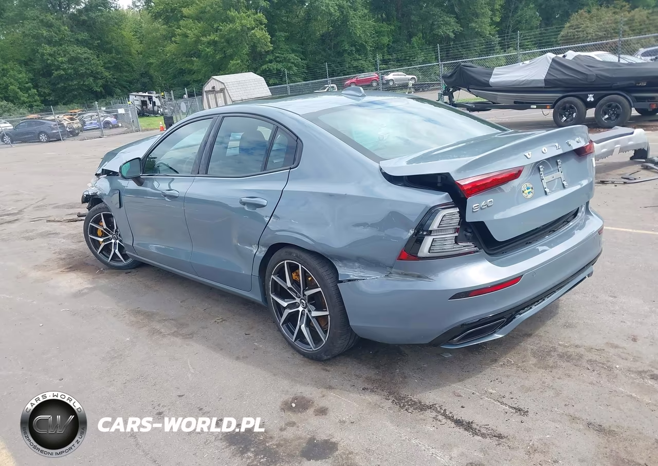 2022 Volvo S60 Recharge Plug-In Hybrid T8 Polestar Engineered Extended Range VIN:7JRH60FP6NG192918 - 3