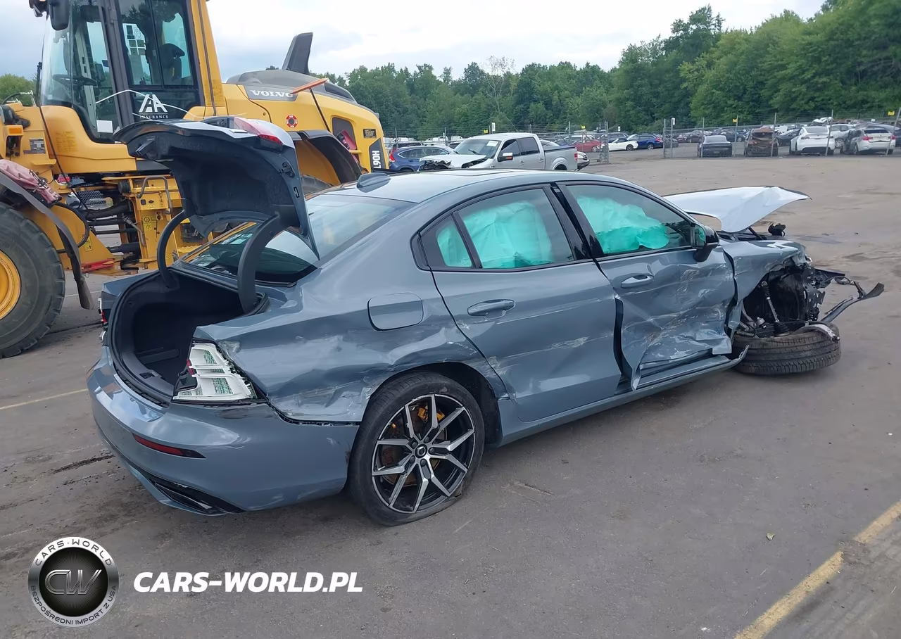 2022 Volvo S60 Recharge Plug-In Hybrid T8 Polestar Engineered Extended Range VIN:7JRH60FP6NG192918 - 4