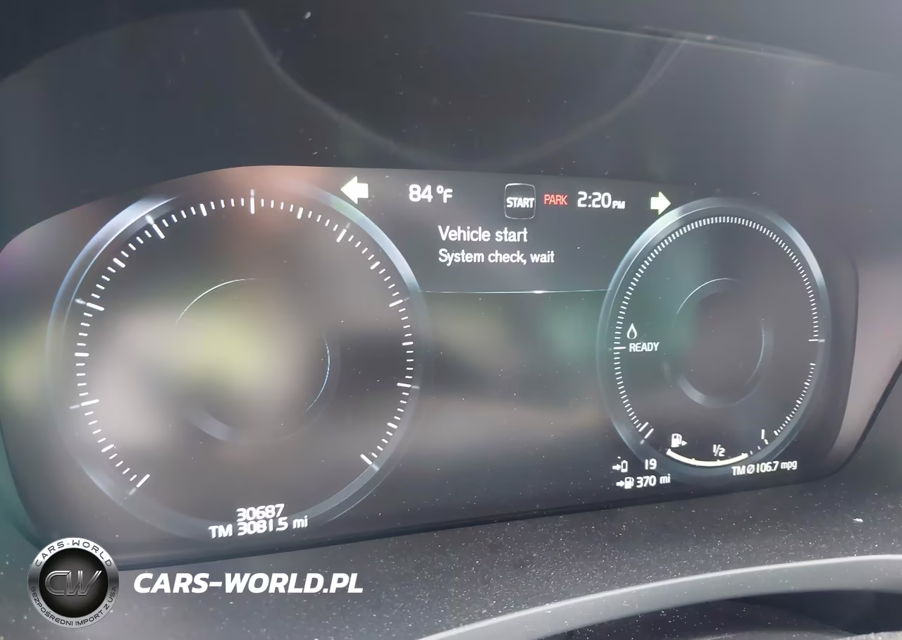 2022 Volvo S60 Recharge Plug-In Hybrid T8 Polestar Engineered Extended Range VIN:7JRH60FP6NG192918 - 7