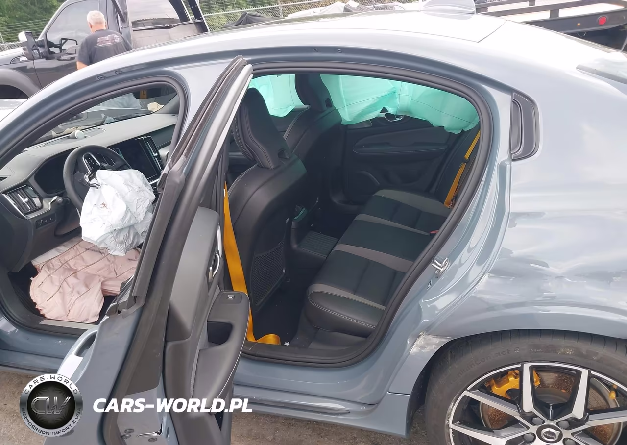 2022 Volvo S60 Recharge Plug-In Hybrid T8 Polestar Engineered Extended Range VIN:7JRH60FP6NG192918 - 8