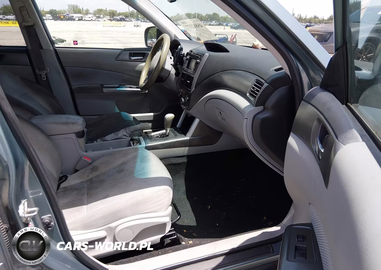 2013 Subaru Forester 2.5X Premium VIN:JF2SHADC2DH400887 - 5