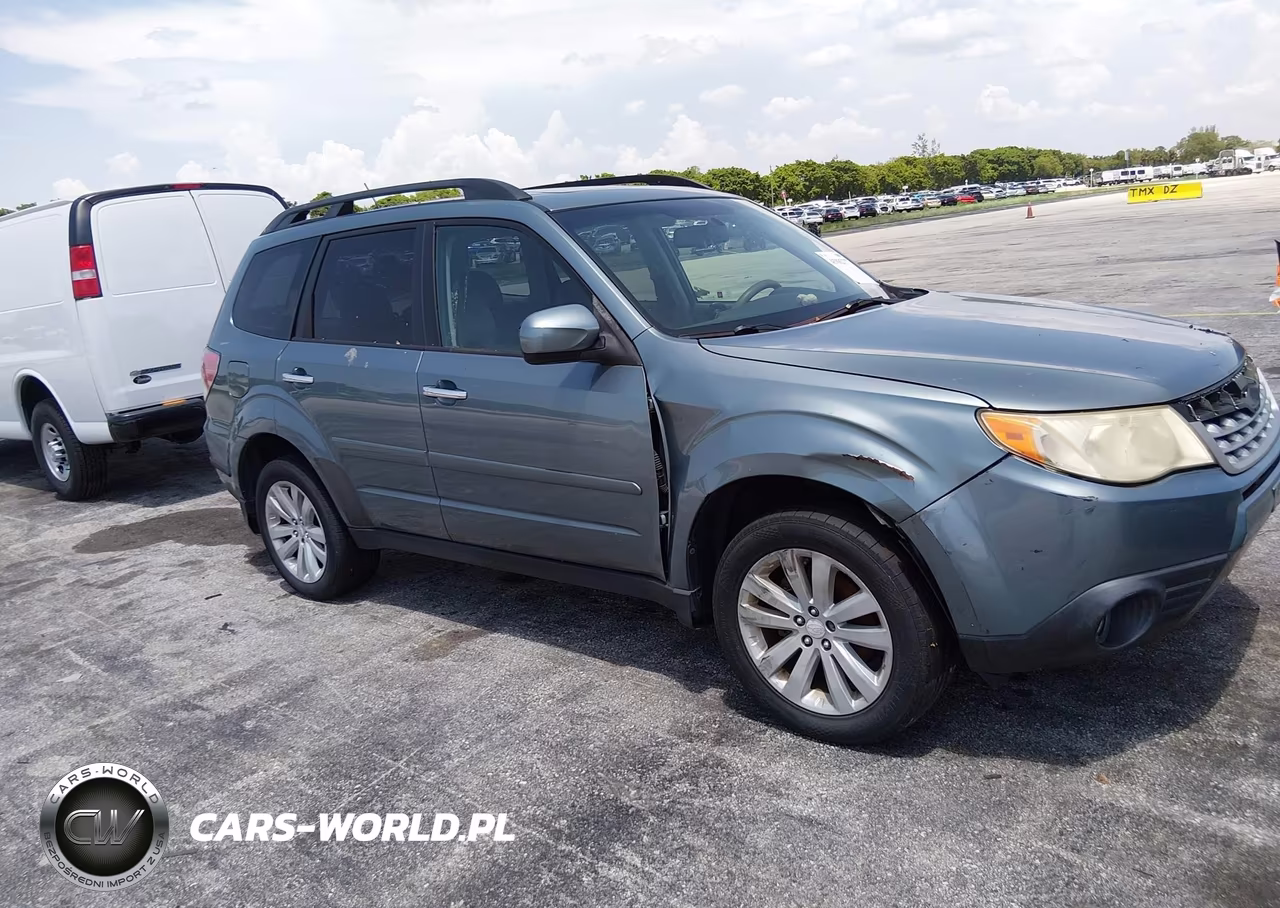 2013 Subaru Forester 2.5X Premium VIN:JF2SHADC2DH400887 - 6
