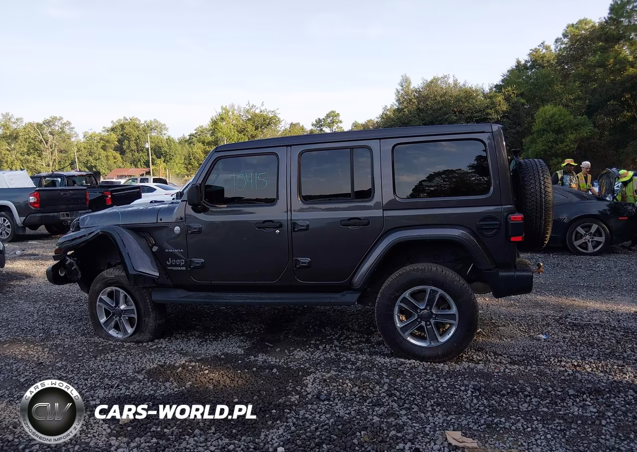 2020 Jeep Wrangler Unlimited Sahara 4X4 VIN:1C4HJXEN9LW108440 - 14