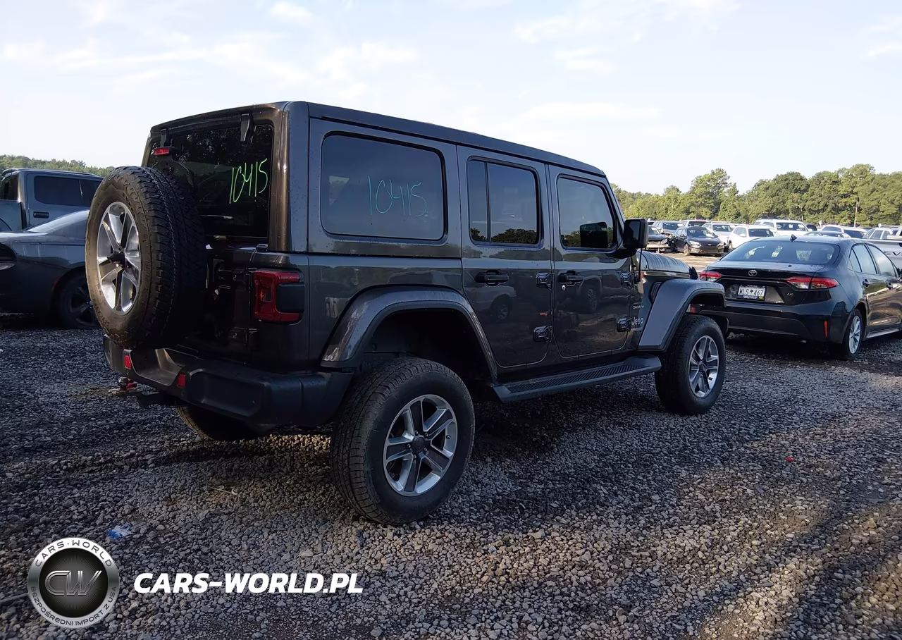 2020 Jeep Wrangler Unlimited Sahara 4X4 VIN:1C4HJXEN9LW108440 - 4