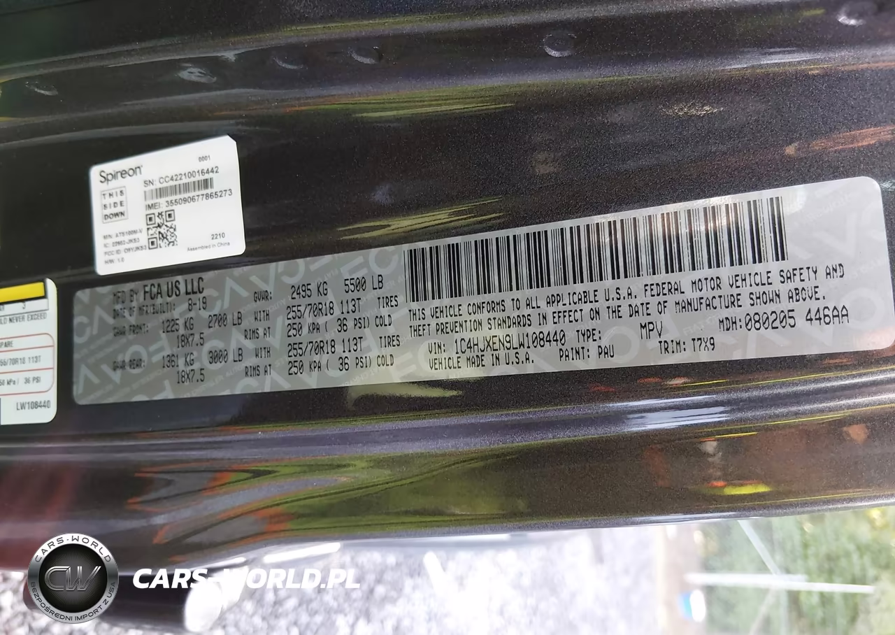 2020 Jeep Wrangler Unlimited Sahara 4X4 VIN:1C4HJXEN9LW108440 - 9