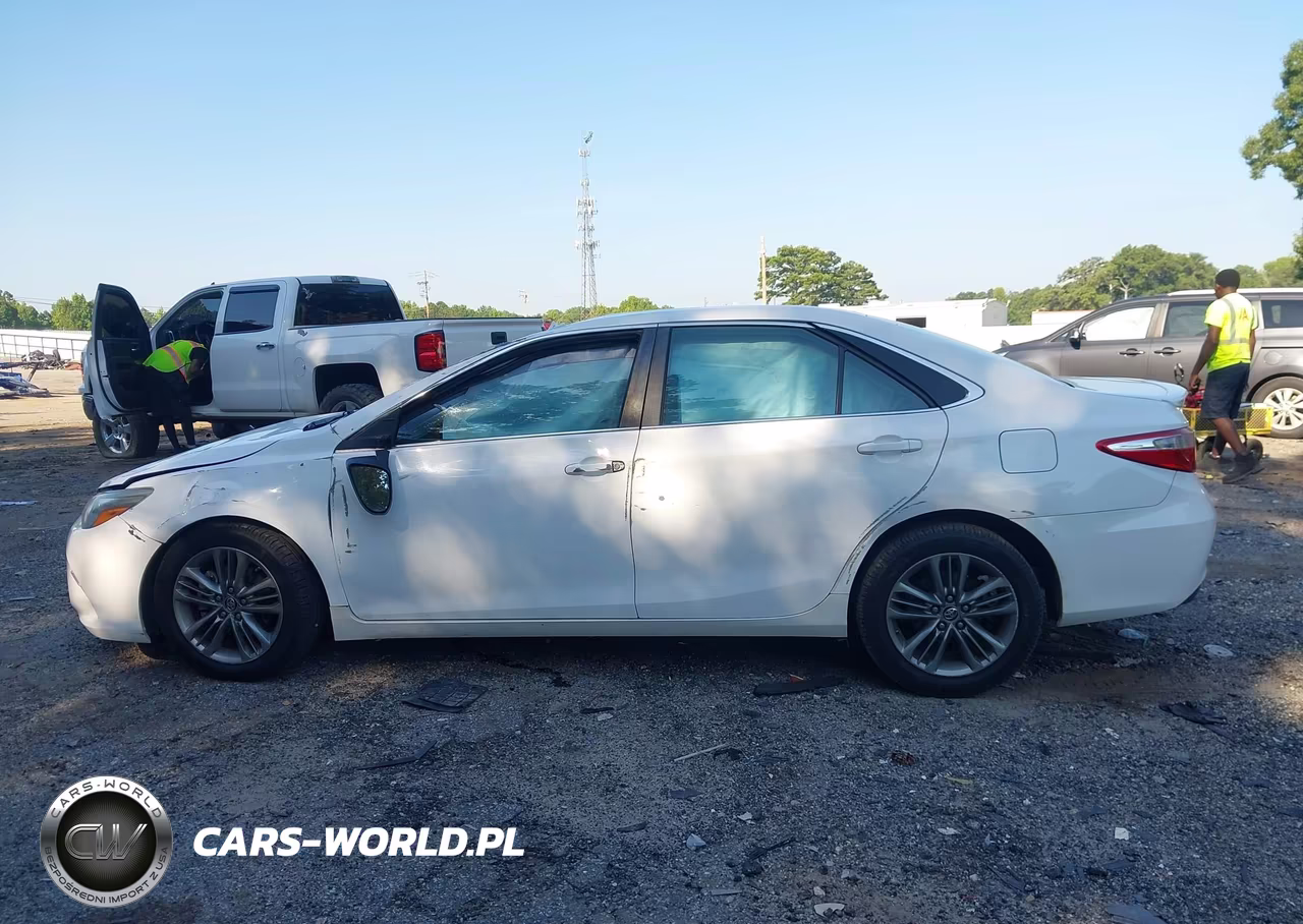 2015 Toyota Camry Se VIN:4T1BF1FK3FU919235 - 14