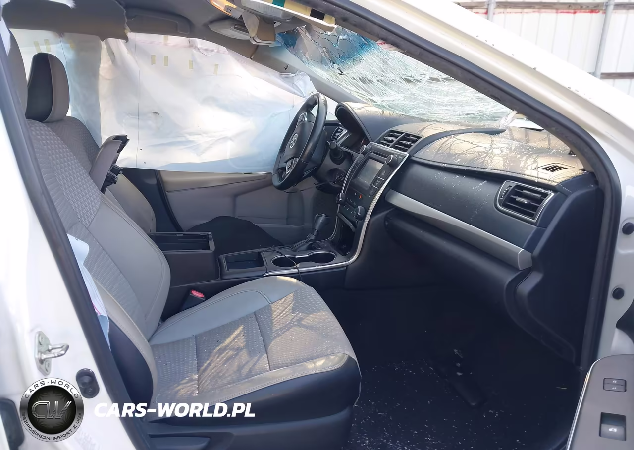 2015 Toyota Camry Se VIN:4T1BF1FK3FU919235 - 5