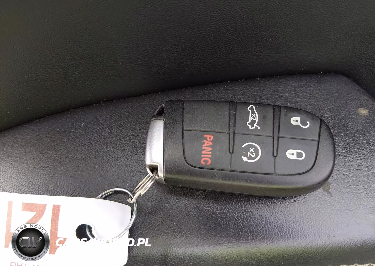 2014 Chrysler 300 300S VIN:2C3CCABT8EH297219 - 11