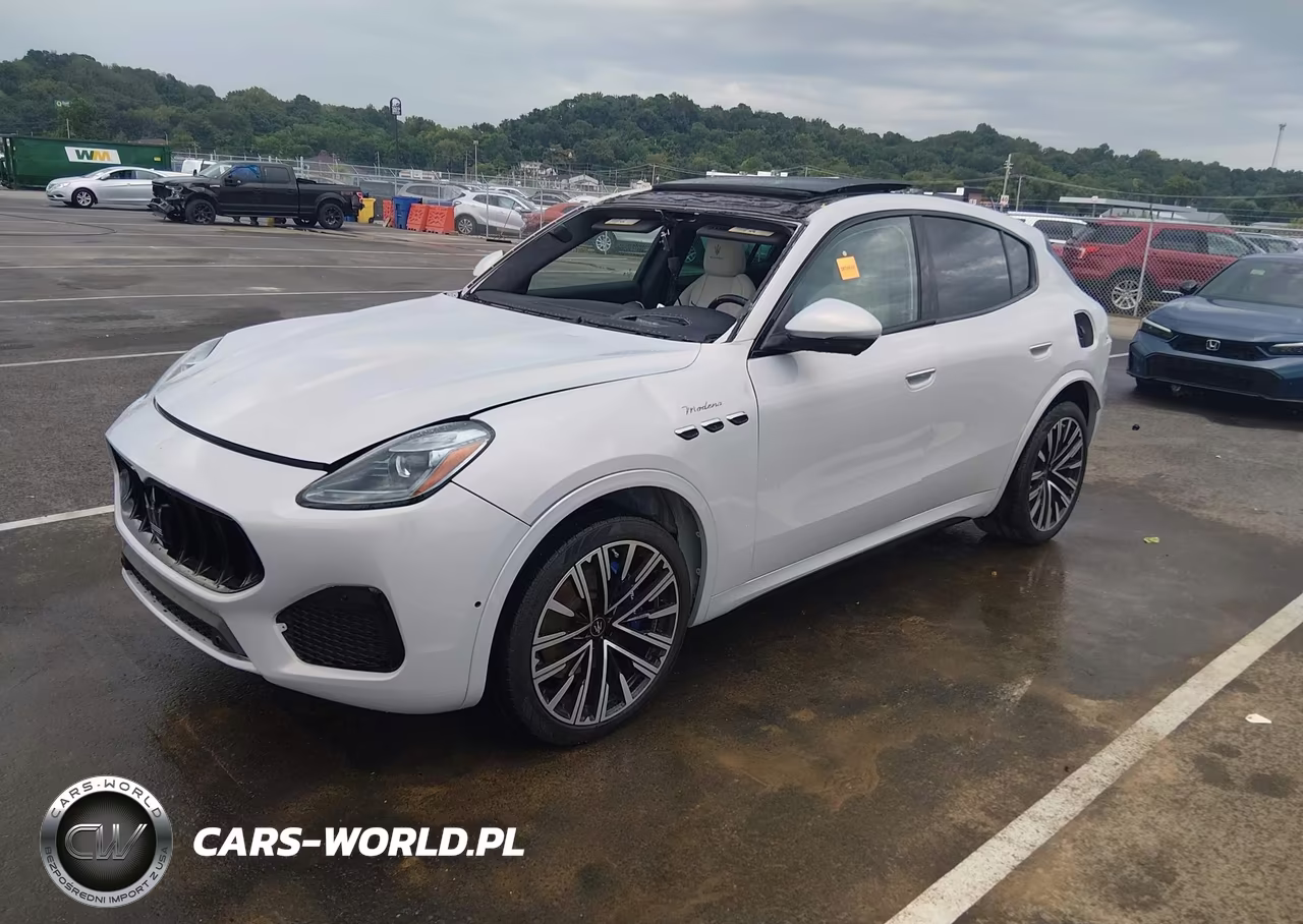 2023 Maserati Grecale Modena VIN:ZN682AVM6P7407688 - 2