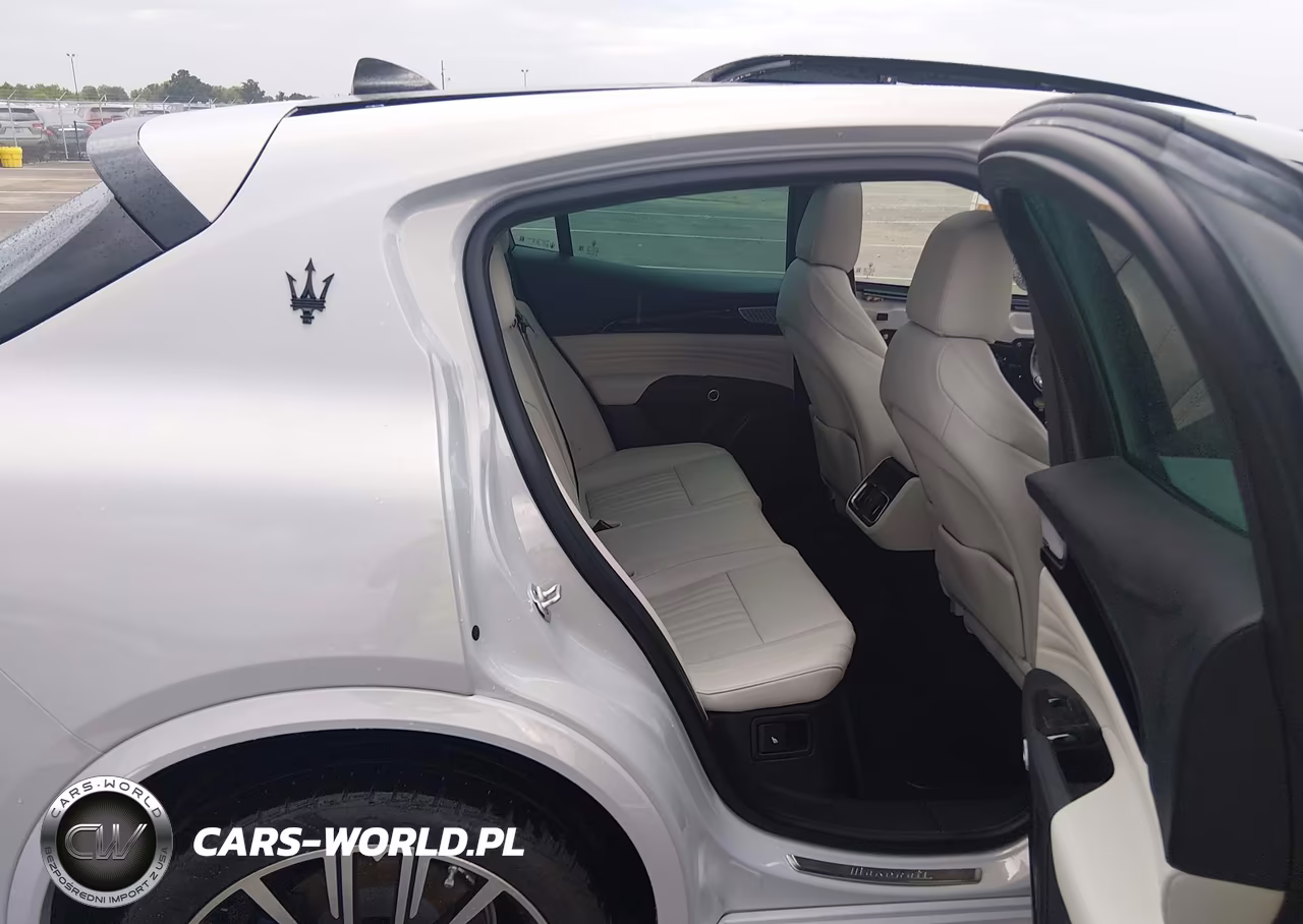 2023 Maserati Grecale Modena VIN:ZN682AVM6P7407688 - 8