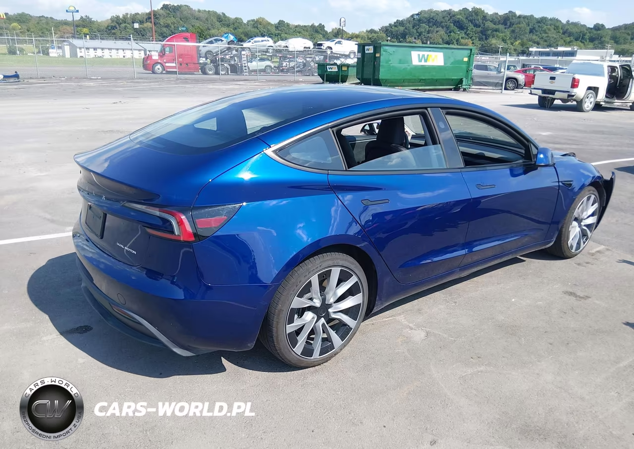 2025 Tesla Model 3 Long Range All-Wheel Drive VIN:5YJ3E1EB5SF964063 - 4