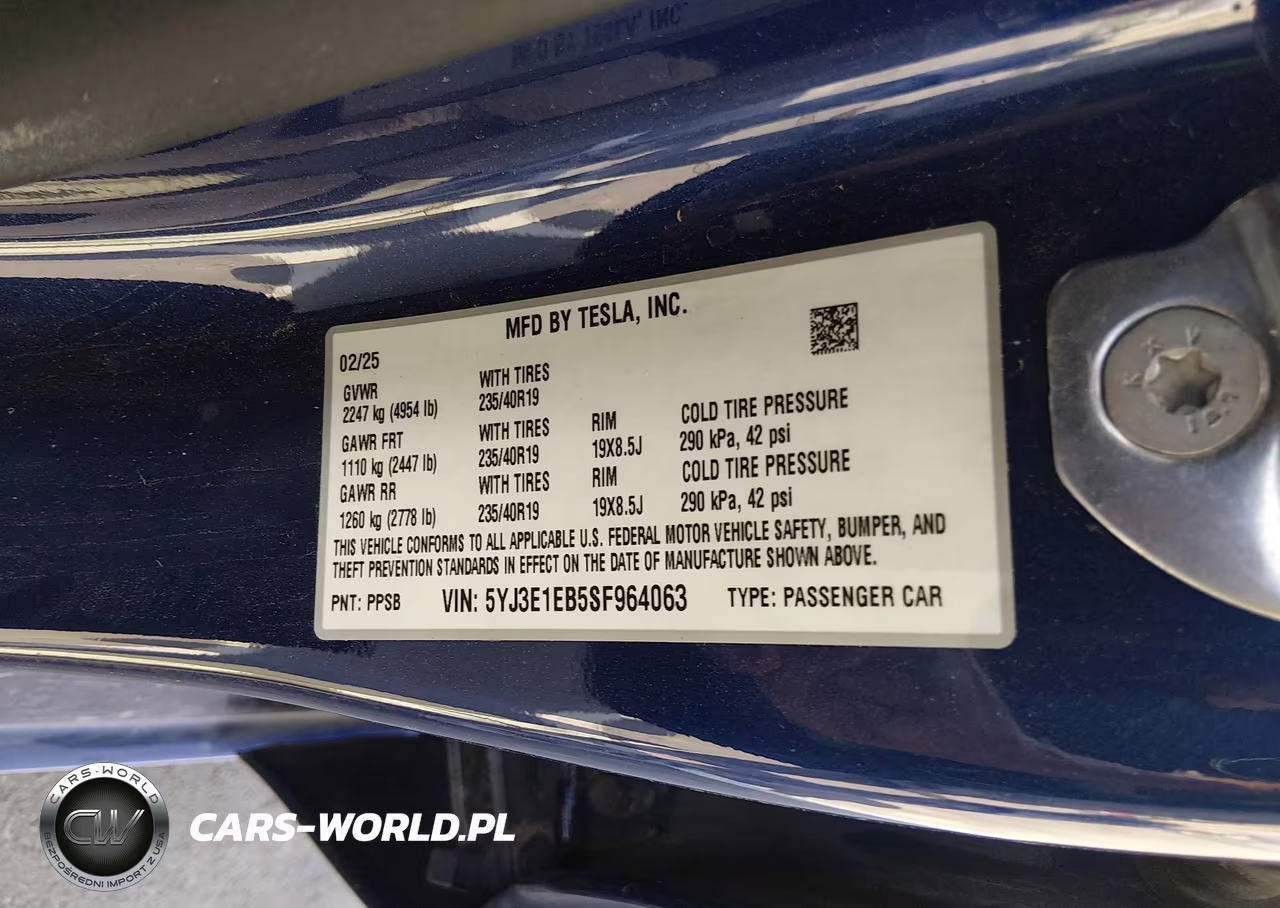 2025 Tesla Model 3 Long Range All-Wheel Drive VIN:5YJ3E1EB5SF964063 - 9