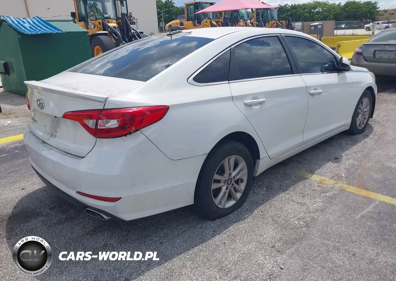 2016 Hyundai Sonata Se VIN:5NPE24AF3GH303782 - 4
