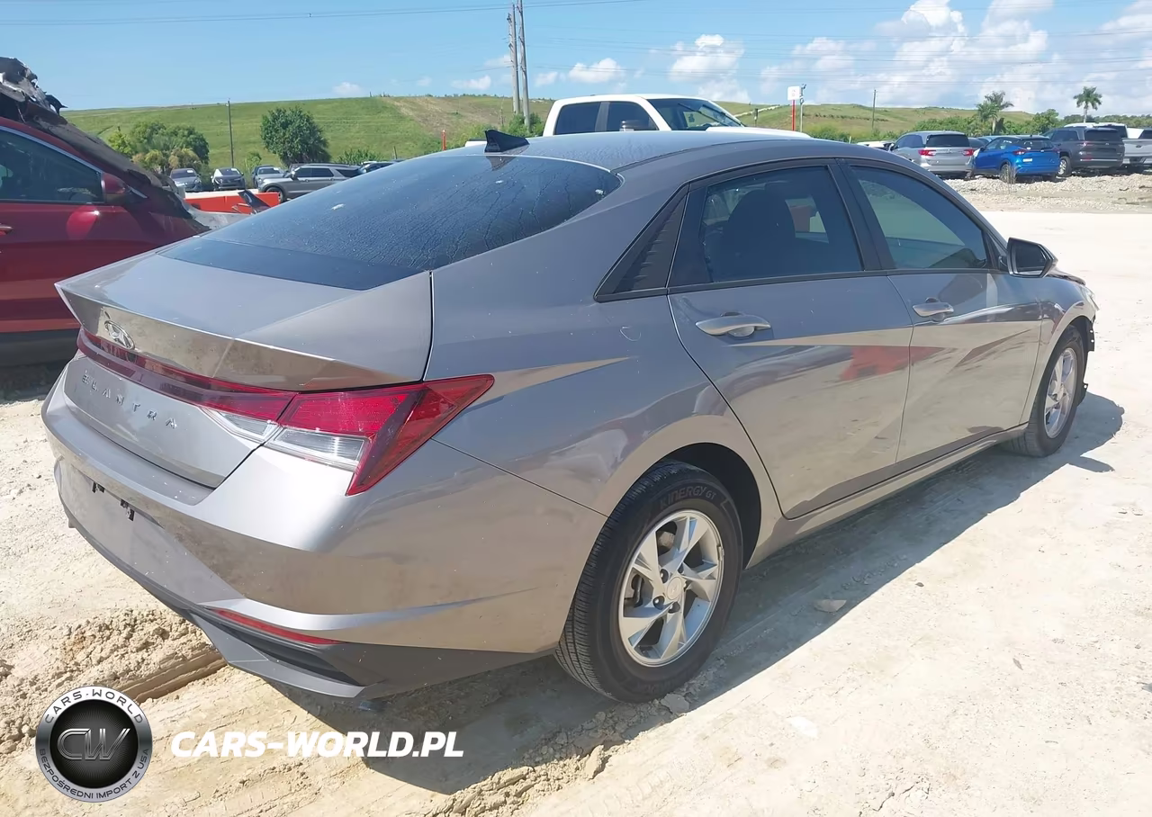 2022 Hyundai Elantra Se VIN:KMHLL4AG9NU245186 - 4