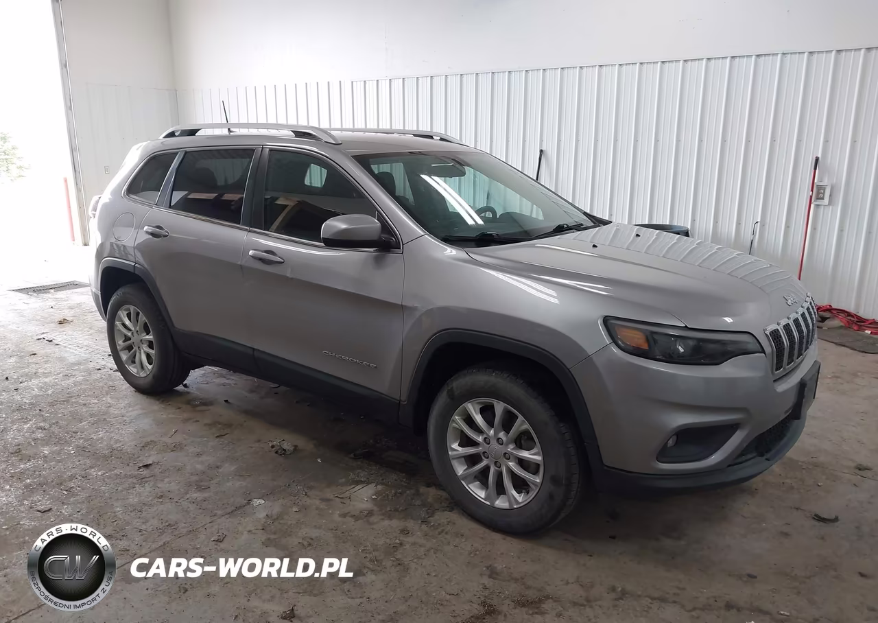 2019 Jeep Cherokee Latitude 4X4 – zdjęcie 1 z 16