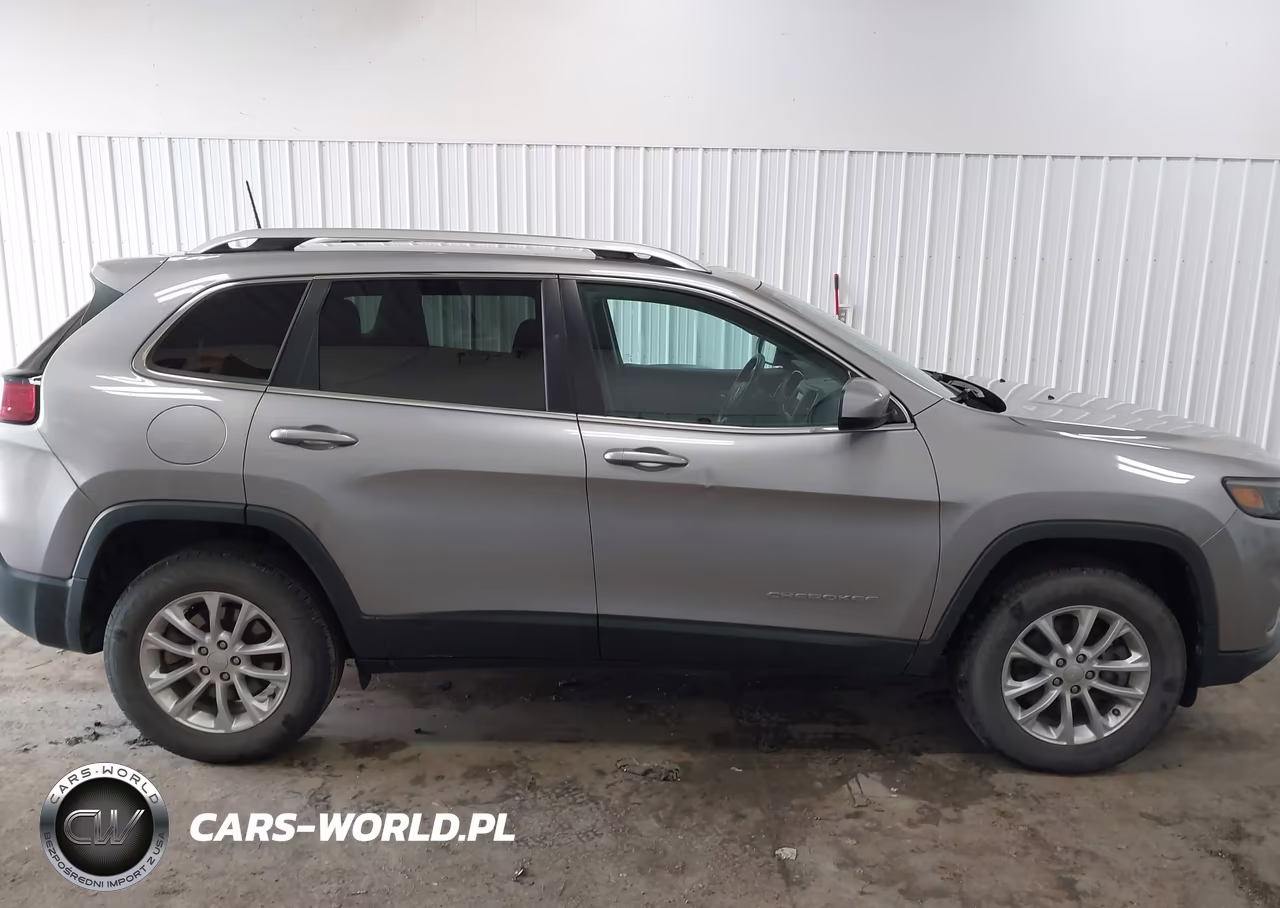 2019 Jeep Cherokee Latitude 4X4 VIN:1C4PJMCBXKD440450 - 13