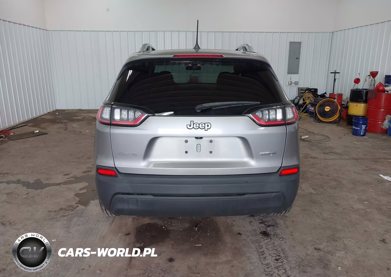 2019 Jeep Cherokee Latitude 4X4 VIN:1C4PJMCBXKD440450 - 16