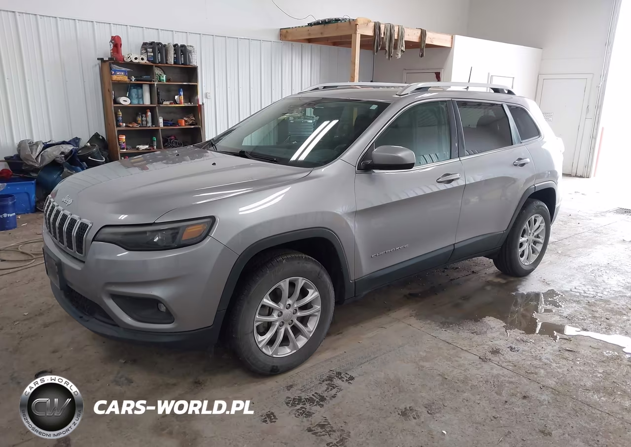 2019 Jeep Cherokee Latitude 4X4 VIN:1C4PJMCBXKD440450 - 2