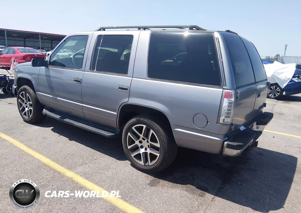 1999 Chevrolet Tahoe Ls VIN:1GNEK13R4XJ340991 - 3