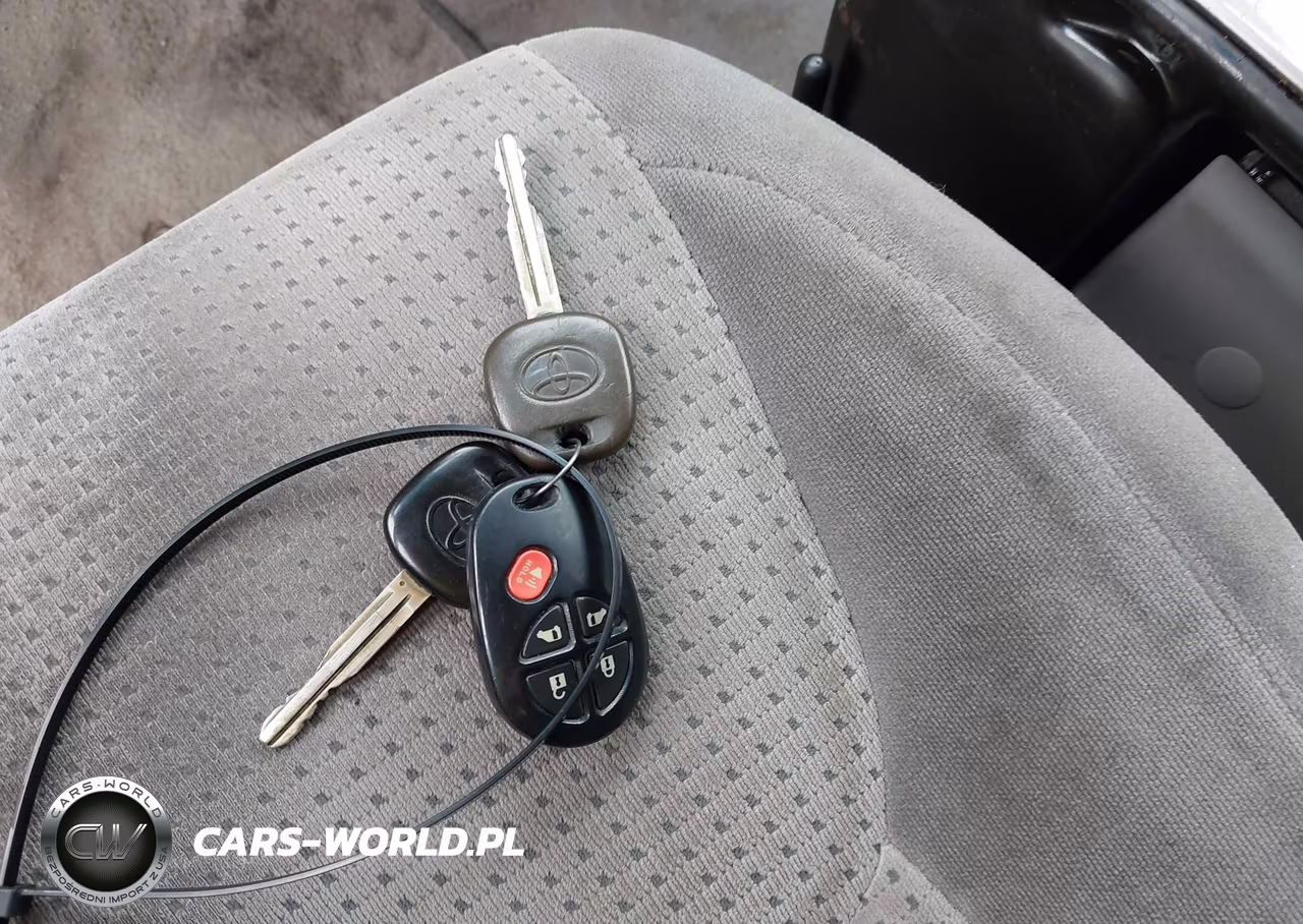 2007 Toyota Sienna Le VIN:5TDZK23C07S019254 - 11