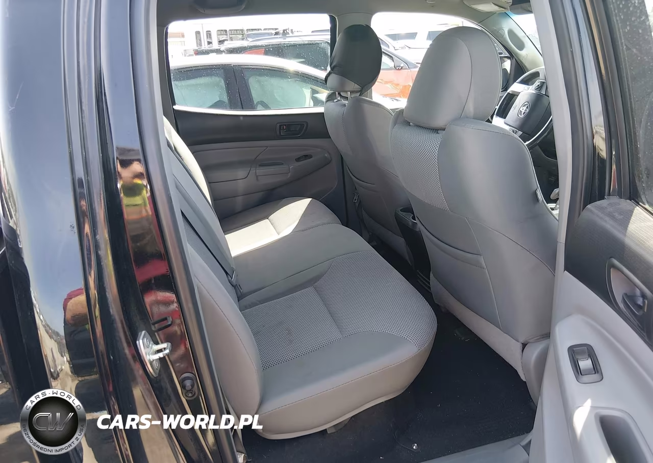 2014 Toyota Tacoma Base V6 VIN:3TMLU4EN2EM136535 - 8