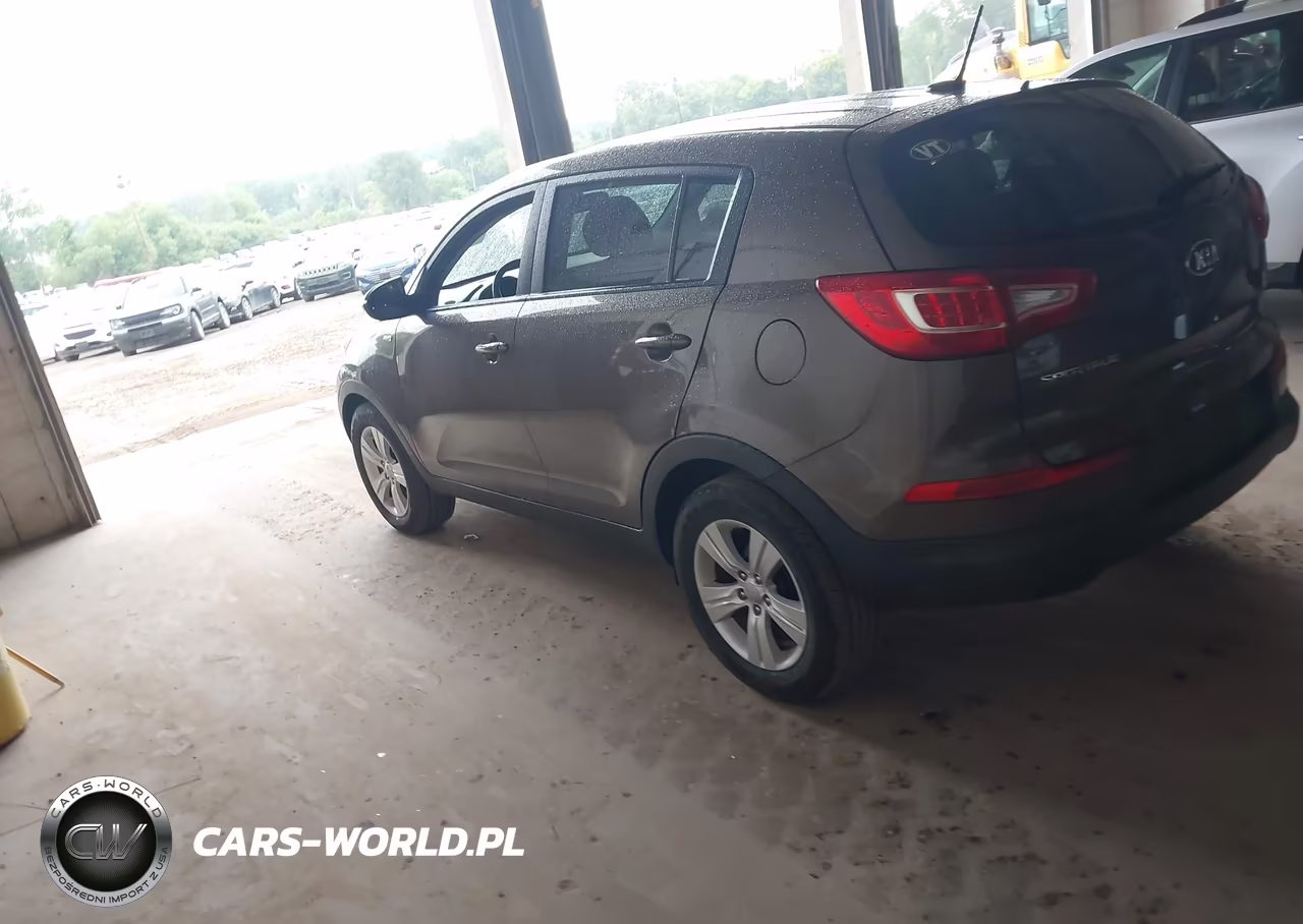 2013 Kia Sportage Lx VIN:KNDPBCA24D7420559 - 3