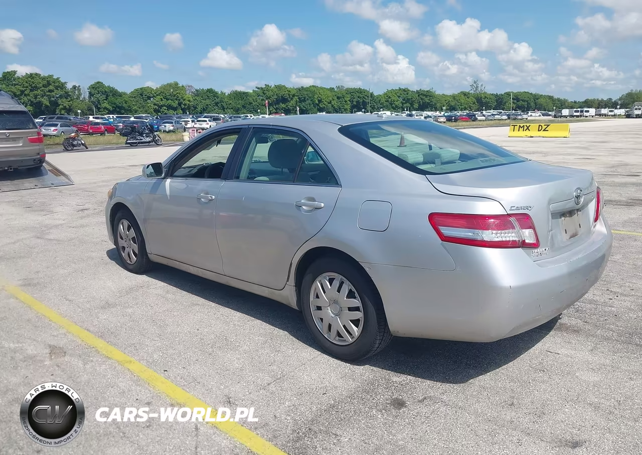 2011 Toyota Camry Le VIN:4T1BF3EK1BU138012 - 3