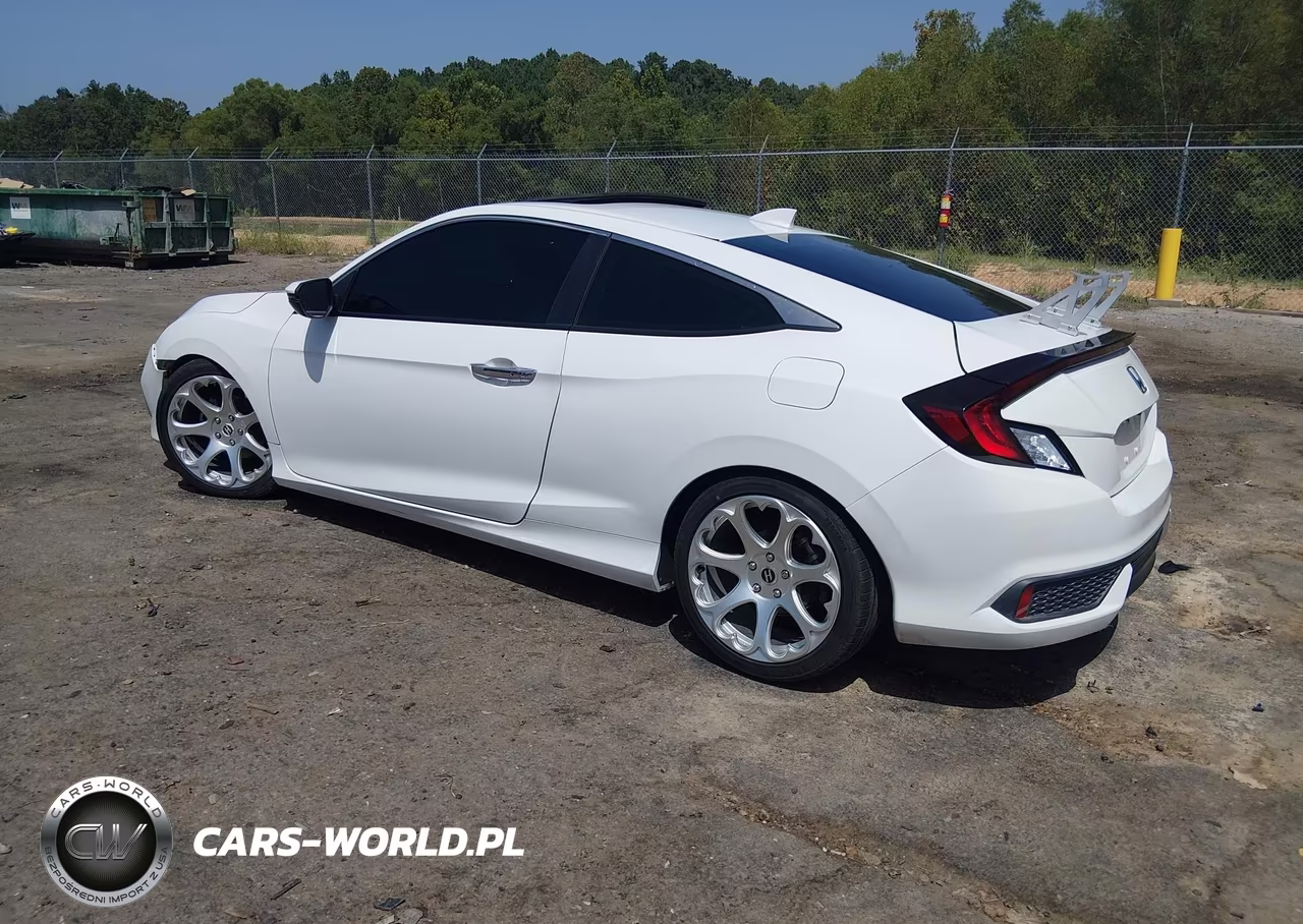 2020 Honda Civic Touring VIN:2HGFC3B9XLH351093 - 3