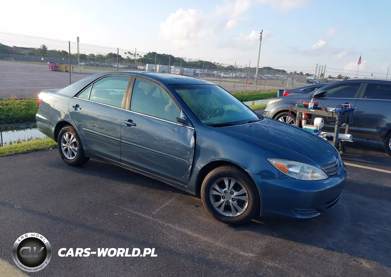 2004 Toyota Camry Le V6