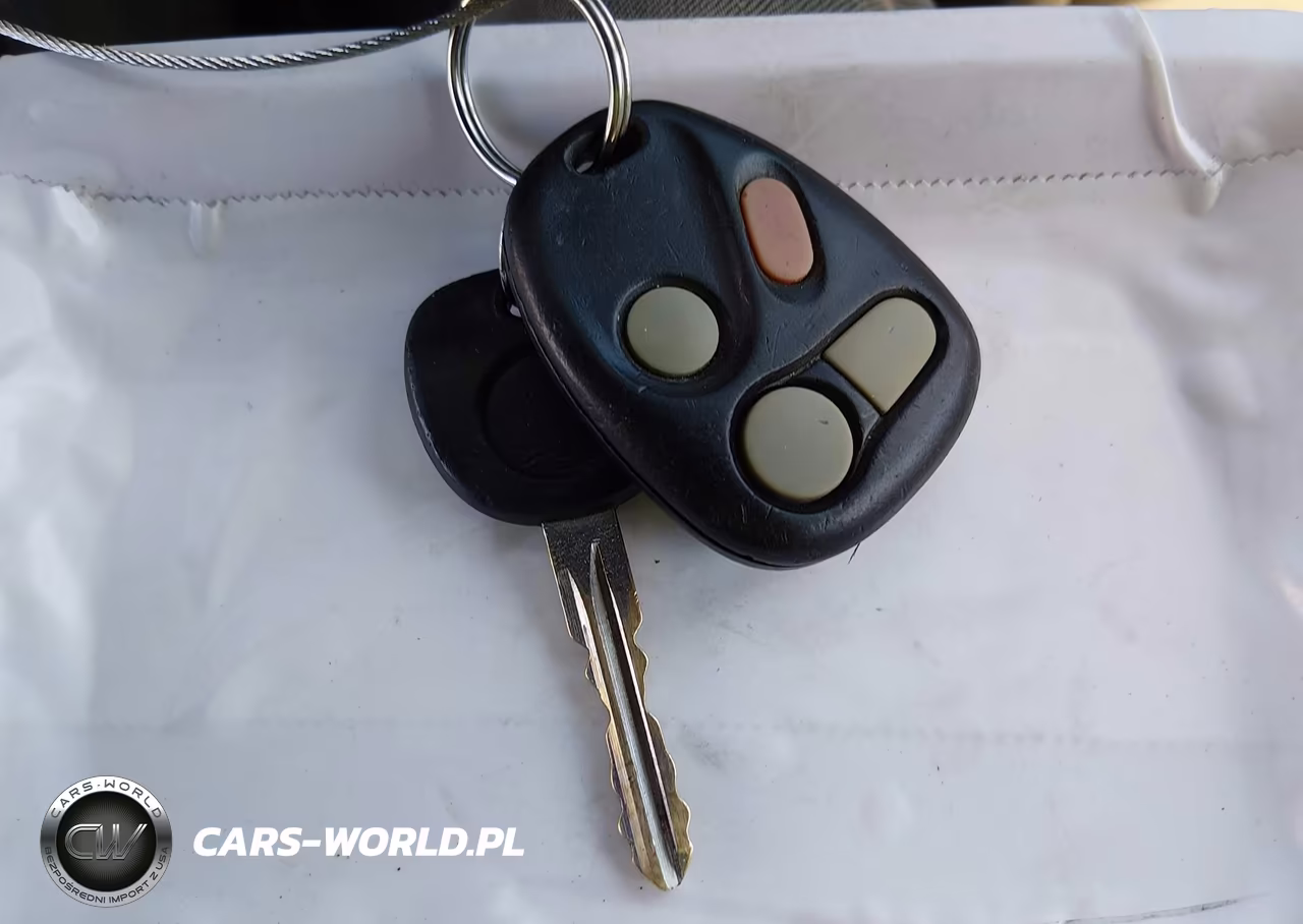 2003 Saturn Ion 2 VIN:1G8AZ52F63Z133302 - 11
