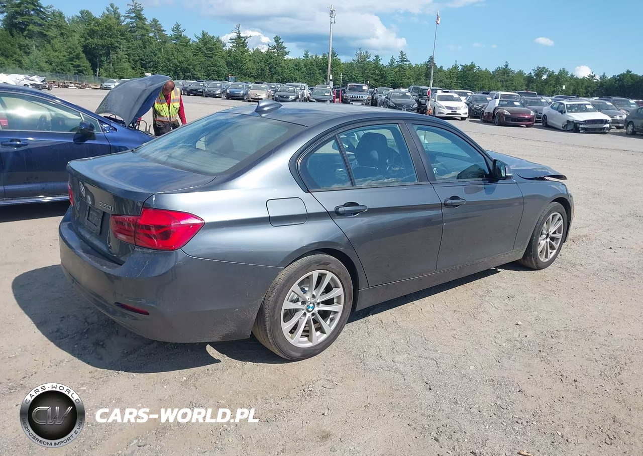 2017 BMW 320I xDrive VIN:WBA8A3C54HK691572 - 4