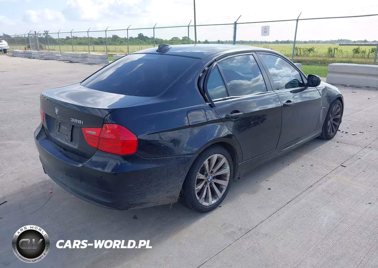 2011 BMW 328I VIN:WBAPH7C52BE675004 - 4