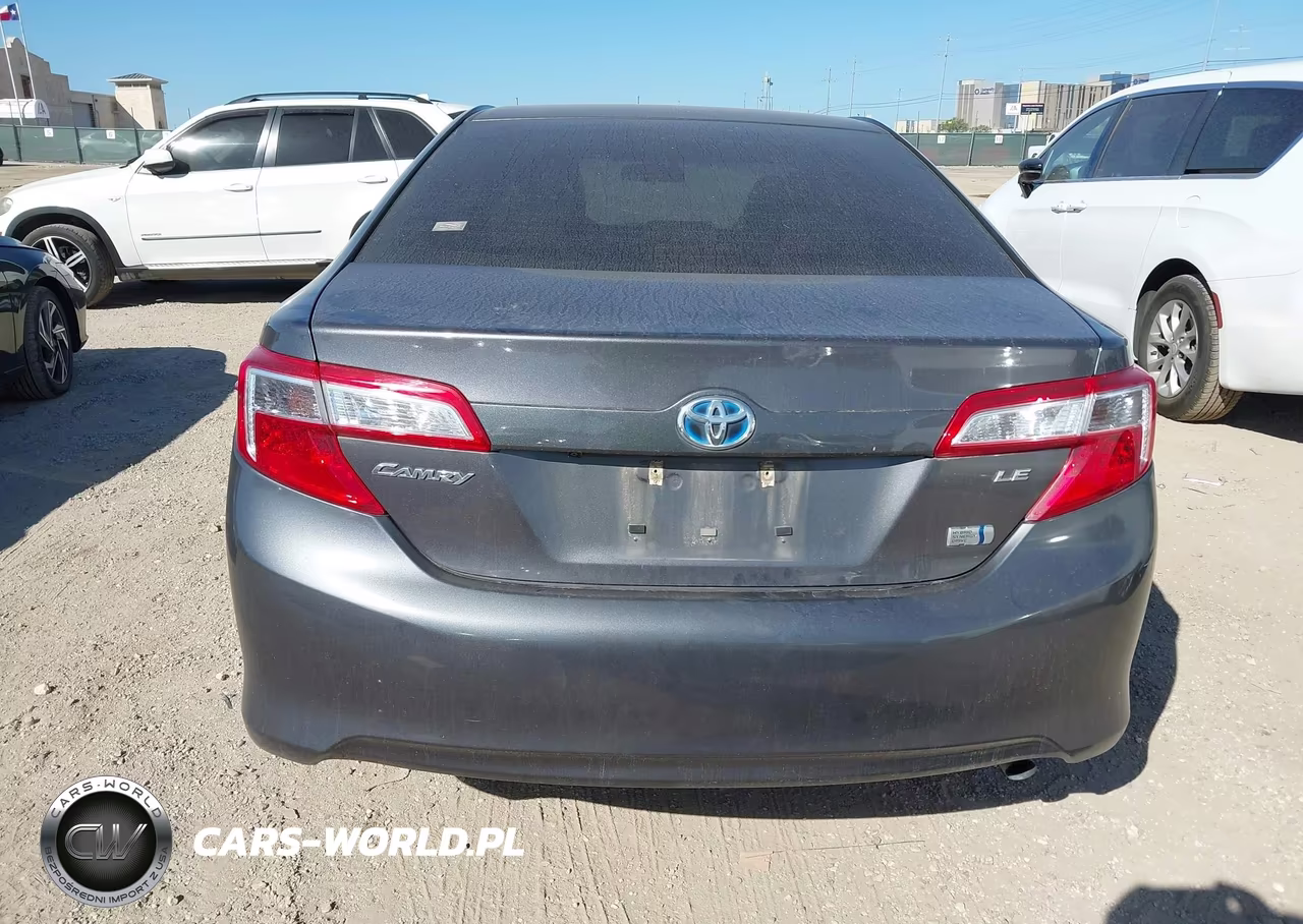 2014 Toyota Camry Hybrid Le VIN:4T1BD1FK5EU137314 - 17