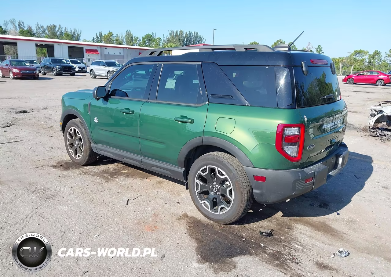 2025 Ford Bronco Sport Outer Banks VIN:3FMCR9CN0SRE65021 - 3
