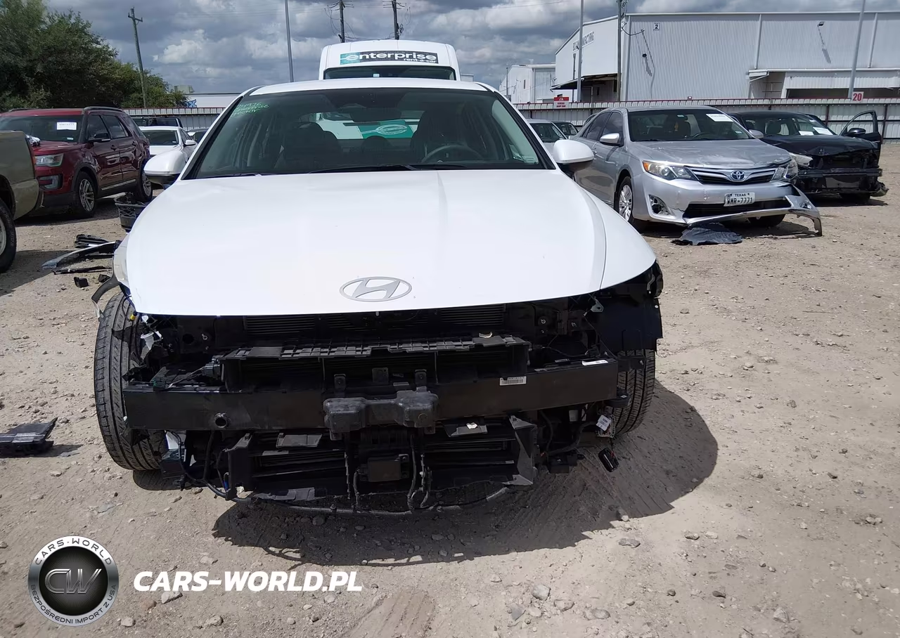 2026 Hyundai Sonata Hybrid Blue VIN:KMHL24JJ5TA163288 - 13