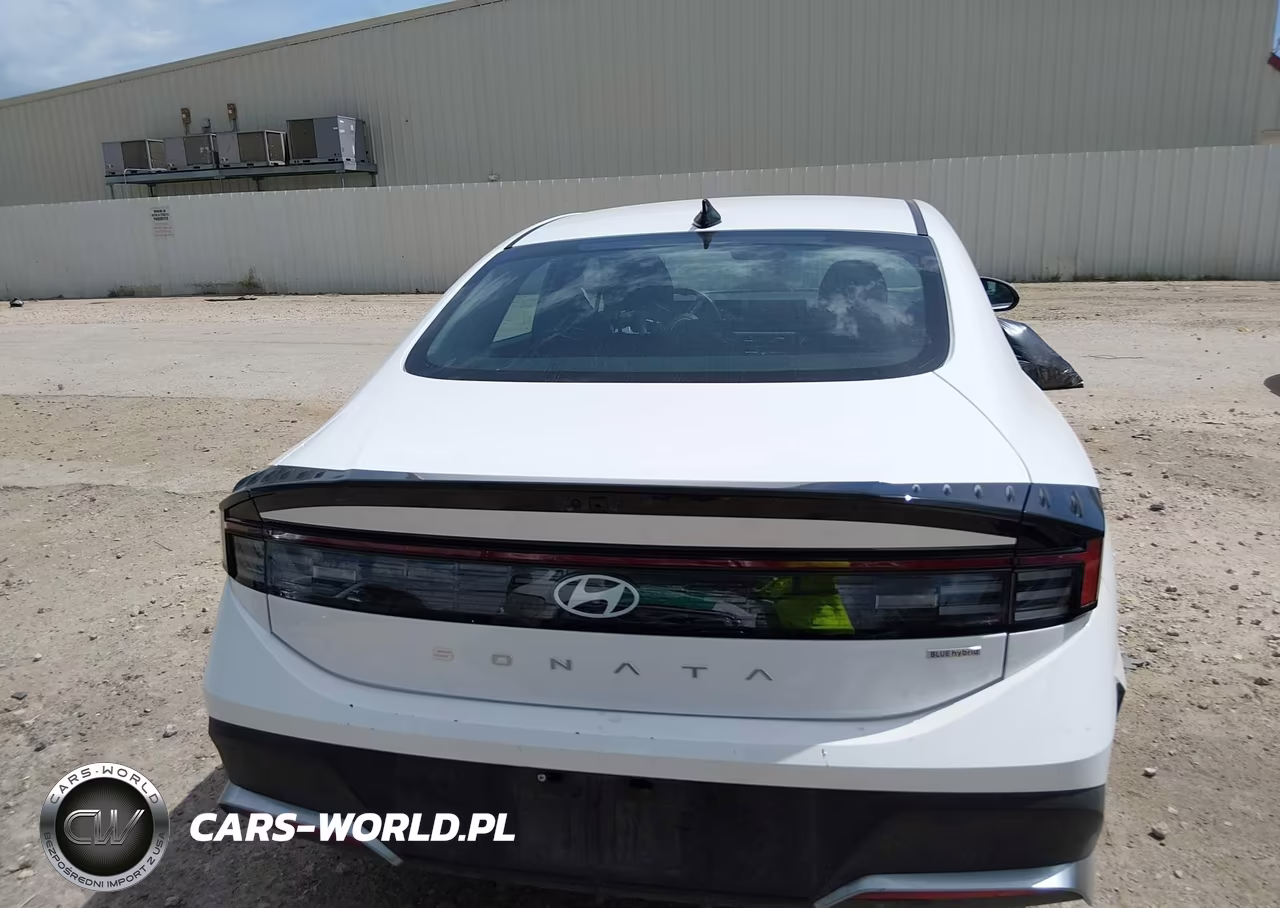 2026 Hyundai Sonata Hybrid Blue VIN:KMHL24JJ5TA163288 - 17