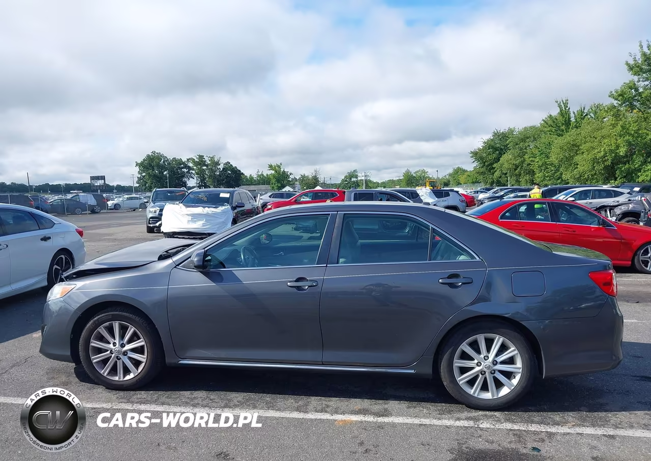 2012 Toyota Camry Xle VIN:4T1BF1FK7CU530786 - 14