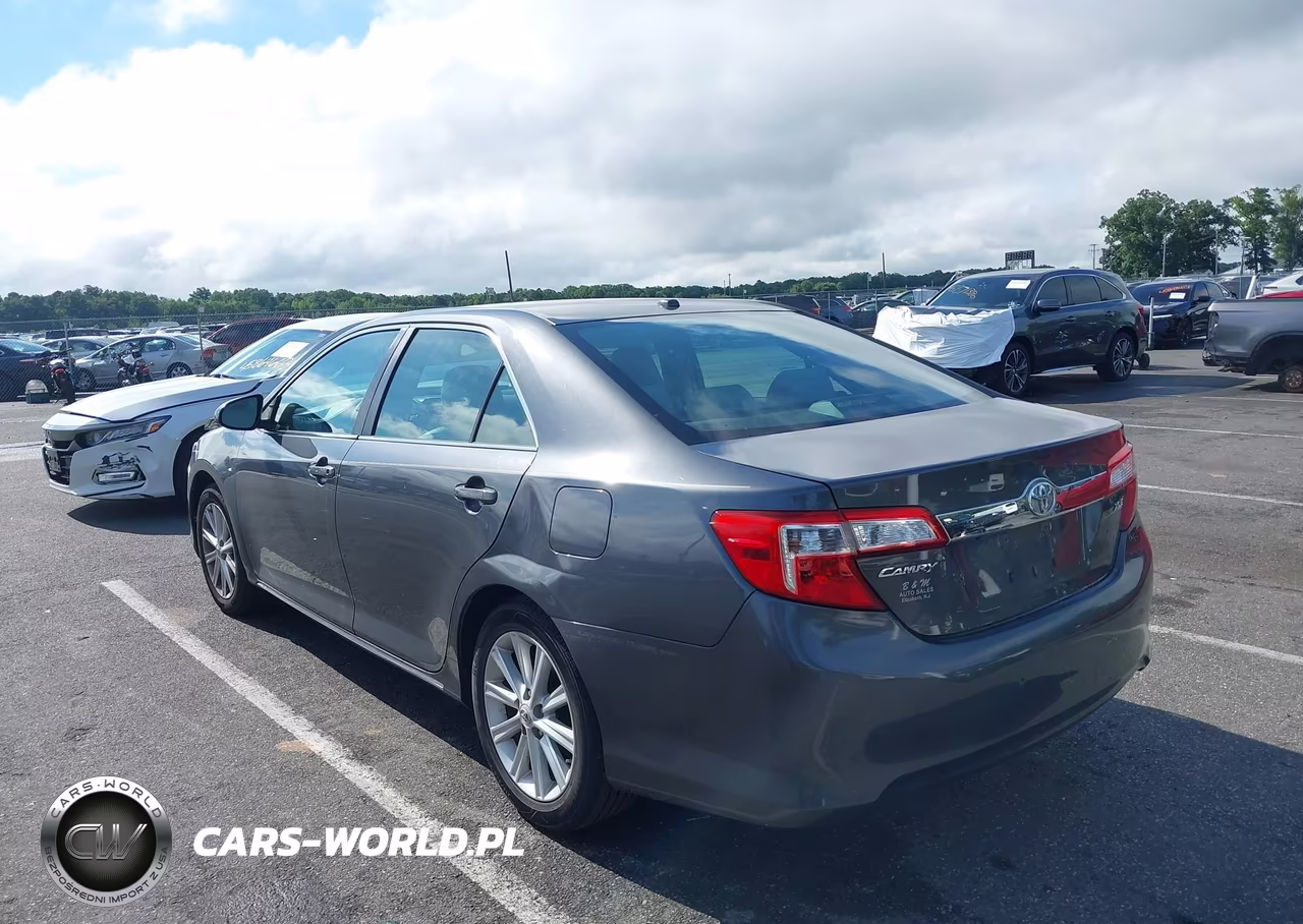 2012 Toyota Camry Xle VIN:4T1BF1FK7CU530786 - 3