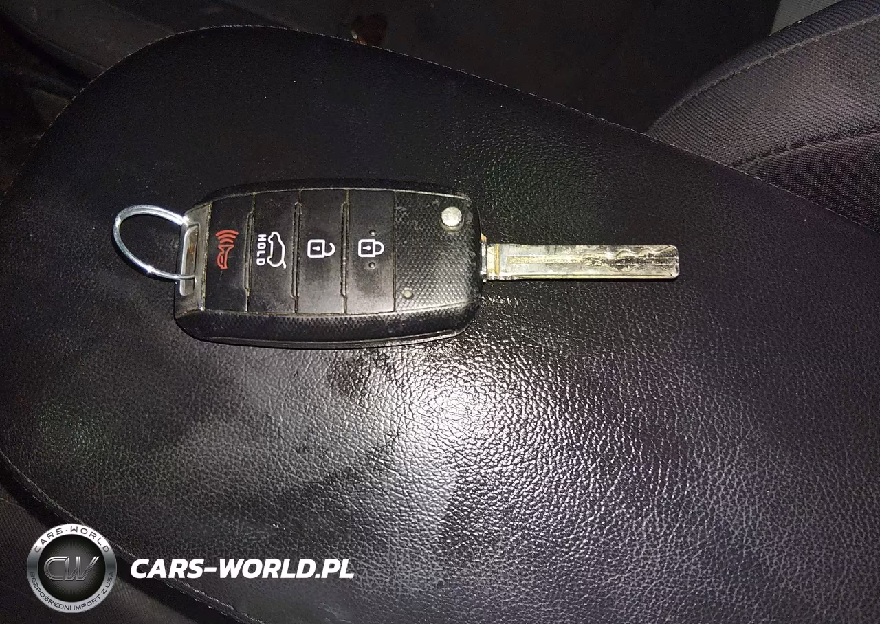 2016 Kia Soul VIN:KNDJN2A2XG7348729 - 11