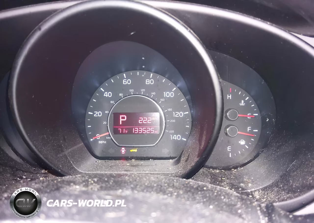 2016 Kia Soul VIN:KNDJN2A2XG7348729 - 7